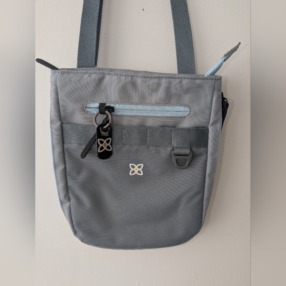 NWOT Sherpani crossbody bag - Picture 3 of 10